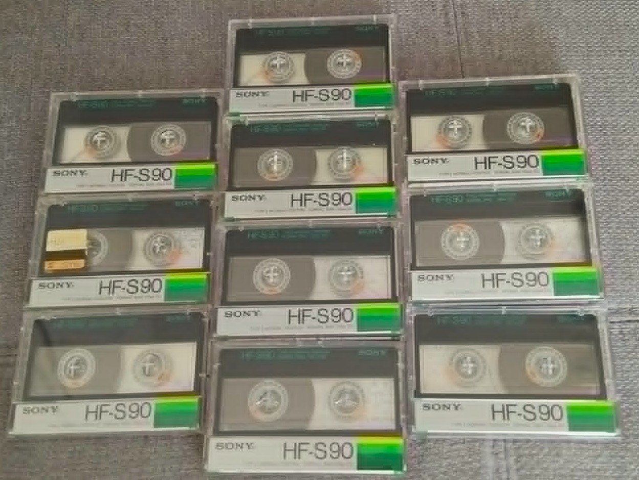 Musicassette: Sony HF-S 90 / 10 x cassettes MC - 1985 – Usato da Le Locle venduto da borgespatricia
