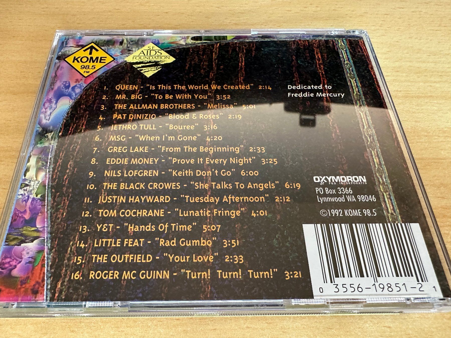 CD: Various – Acoustic Aid – Usato da Rikon im Tösstal venduto da Alpenmutz 1