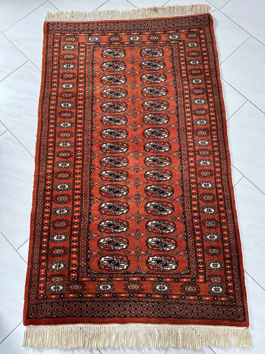 Teppiche: Teppich – Gebraucht aus Laupen ZH von Mcafi02
