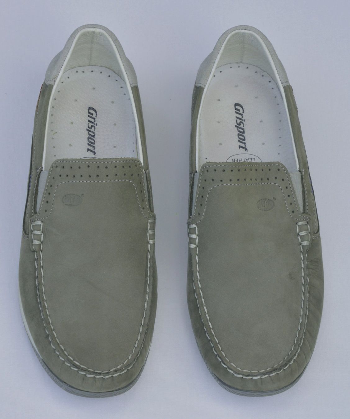 Scarpe da uomo: Neuwertige Herren Wildleder Mokassin, Slipper – Nuovo (secondo la descrizione) da Niederhasli venduto da littledrop