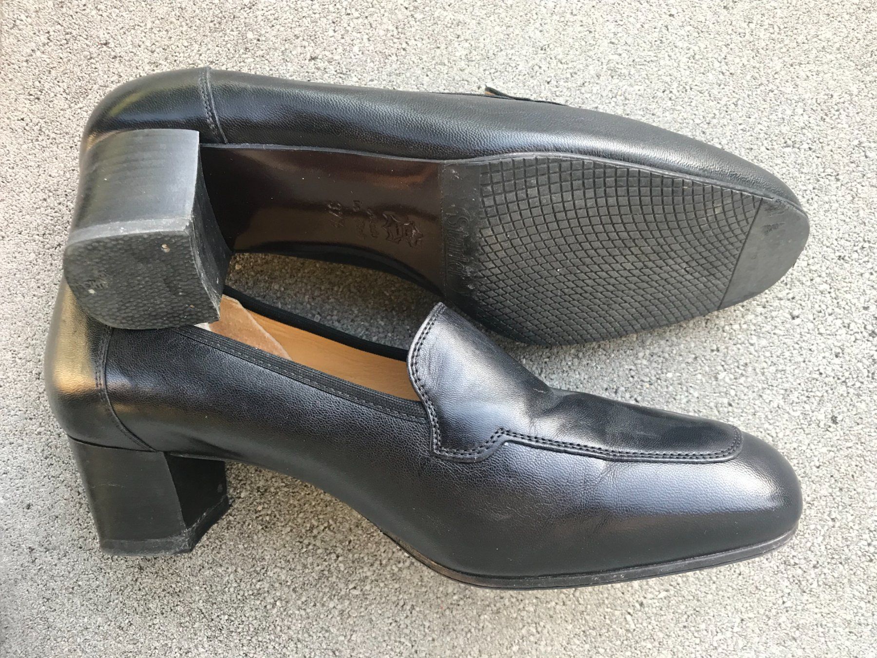 Damenschuhe: STARLET Leder Pumps Schwarz Blockabsatz Grösse 37.5 – Gebraucht aus Biberist von longimanus3