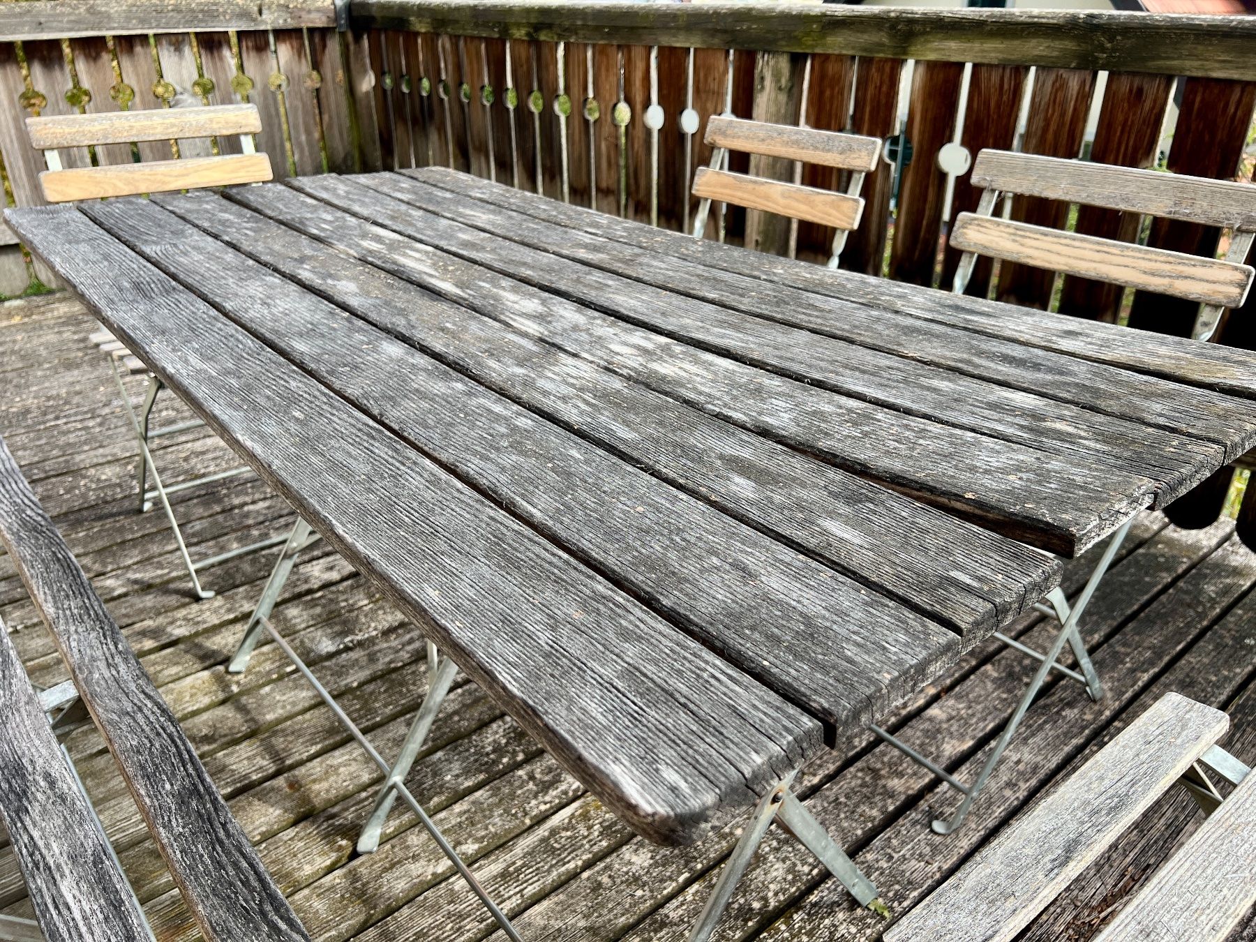 Set di tavolo e panche: Gartensitzgruppe, Klappmöbel, verwittert – Usato da Malans GR venduto da Aadalina 2