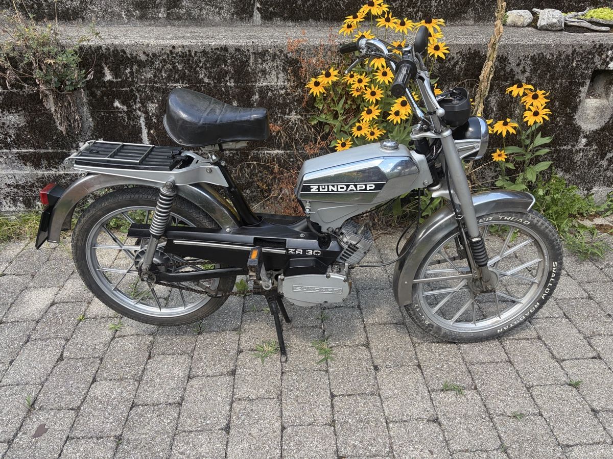 Zündapp Cyclomoteurs: Mofa Zündapp ZR30 mit Ausweis – Défectueux à Latterbach par Bbutz98 4