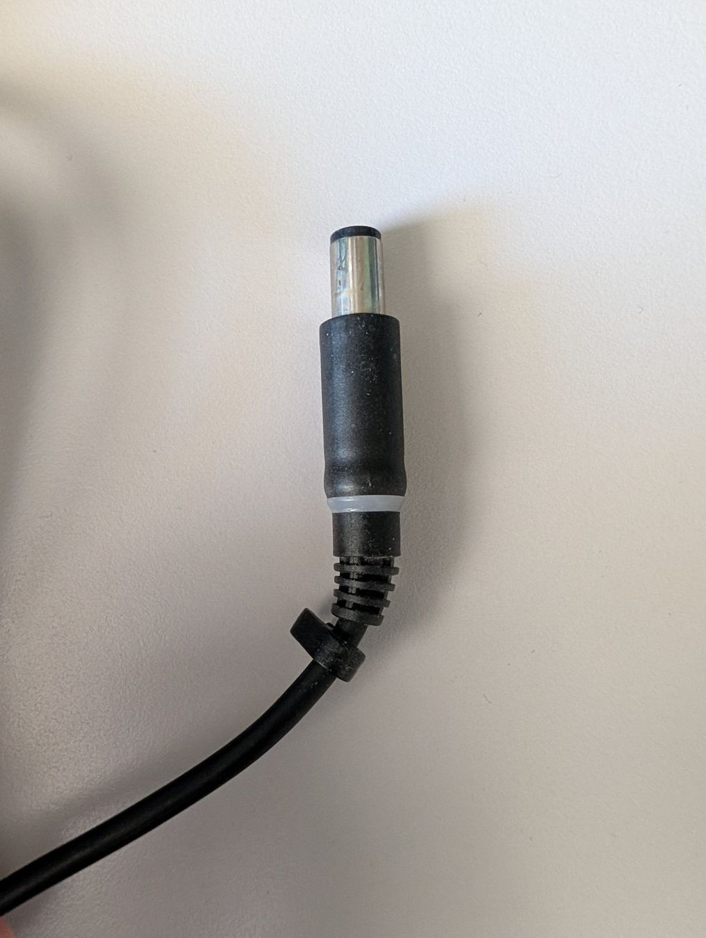 Dell Caricabatterie: Dell AC Adapter 65 W – Usato da Bremgarten AG venduto da patois 1