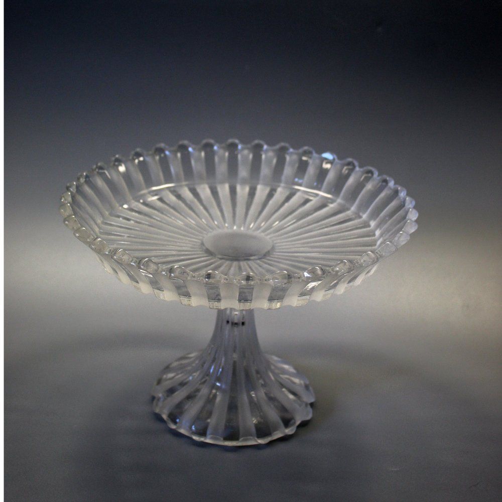 Baccarat Piatti di portata: Kristallglas-Fussschale, Baccarat - – Usato da Weggis venduto da Mylemontree