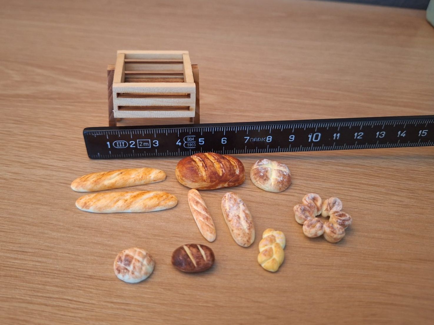 Case e mobili per bambole: Puppenhaus Brot Gestell – Nuovo (secondo la descrizione) da Zürich venduto da HandmadeTinyFood 2