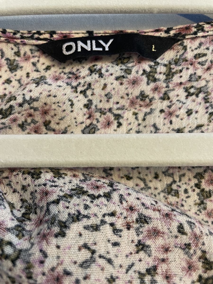 Only Vestiti: Kleid Only Blumenmuster Grösse L, NEU! – Nuovo (secondo la descrizione) da Steinmaur venduto da Tapsy 3