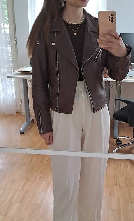 Jacken: Lederjacke XS braun von Mango – Gebraucht aus Sachseln von olivina 1