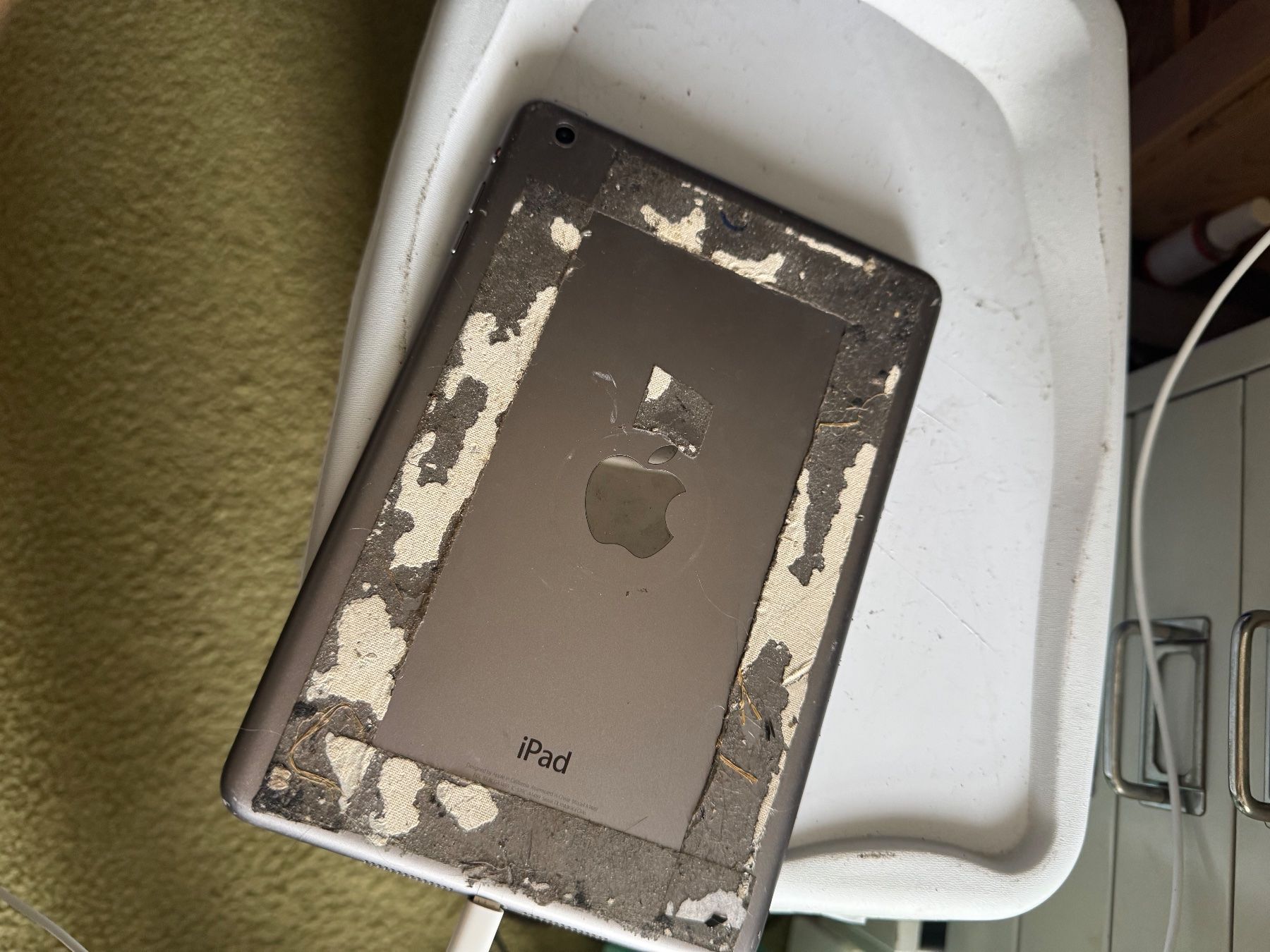 Apple Tablet PC: Ipad mini 2 - A1489 - ohne icloude – Difettoso da Olten venduto da HoYa01 2