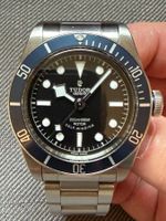 Tudor Black Bay Heritage, Smiley Face, blaue Lünette, 41 mm