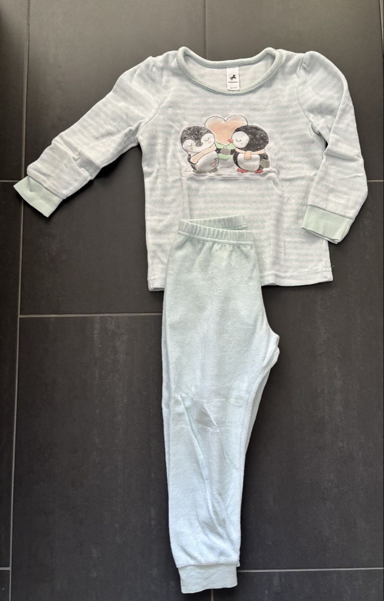 Pigiama & Simili: Pyjama Grösse 98/104 – Usato da Niederwangen b. Bern venduto da muidop 1