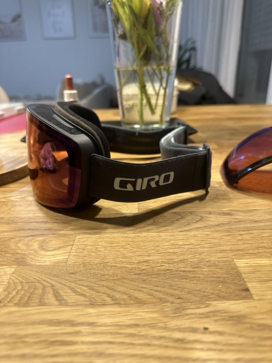 Giro Occhiali & Lenti: Giro Axis Ski/Snowboardbrille – Usato da Ostermundigen venduto da kha_2rlq 1
