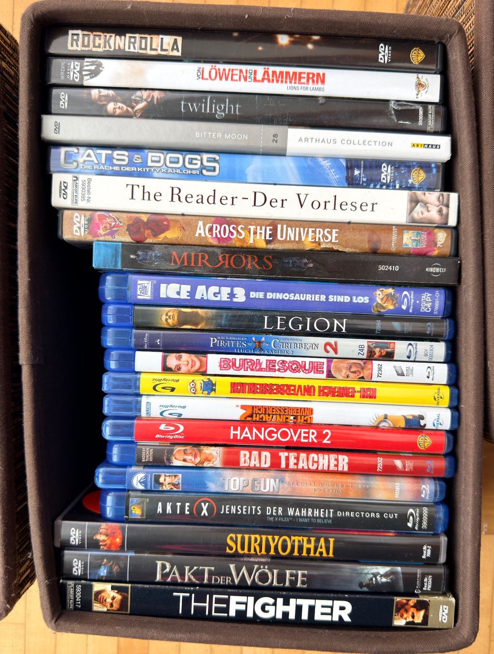 Tutti i DVDs: >100 DVDs Filme – Usato da Horgen venduto da roligraf 7
