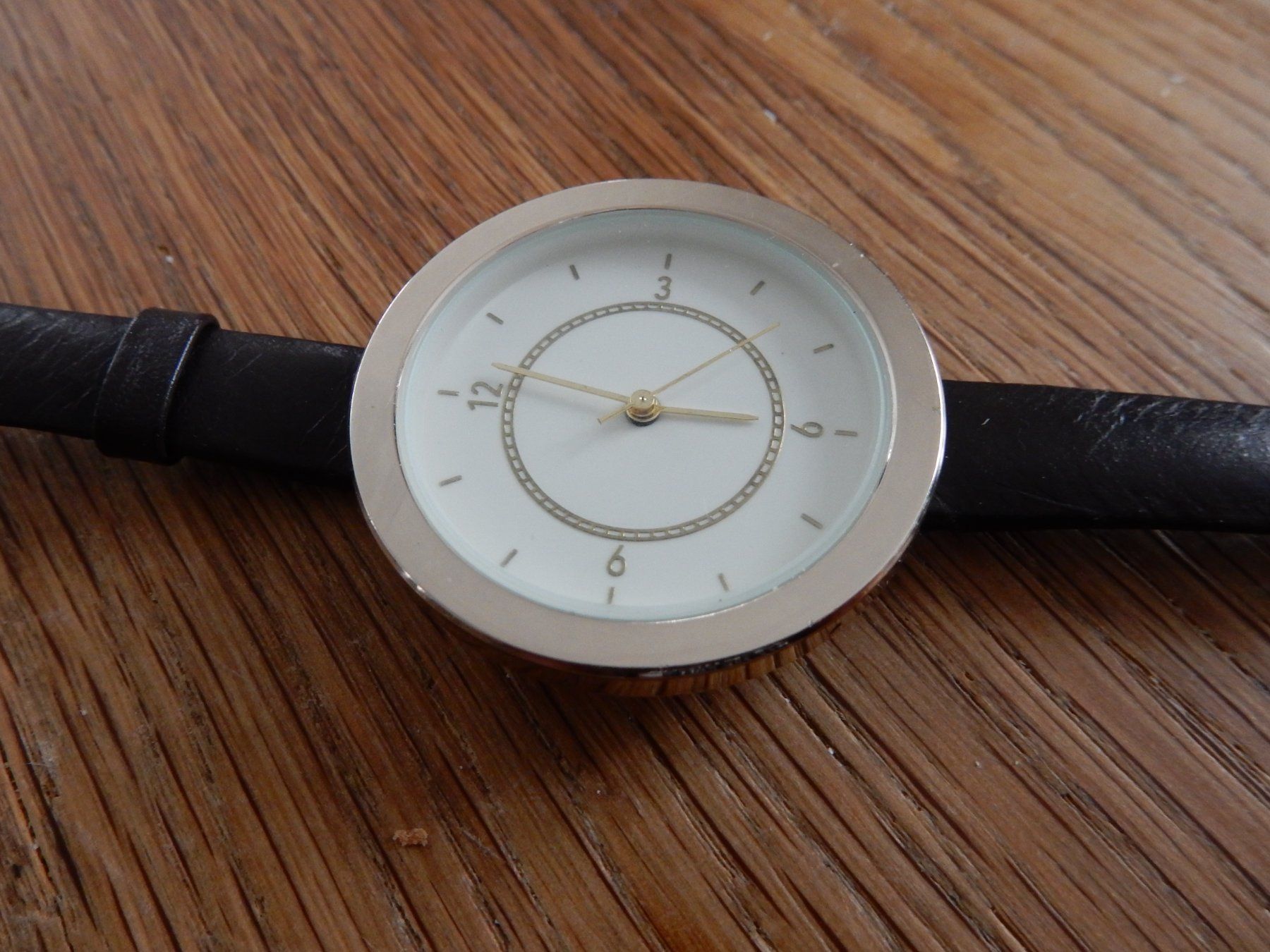 Orologi: Damen Uhr – Usato da Balsthal venduto da Subaru11 2