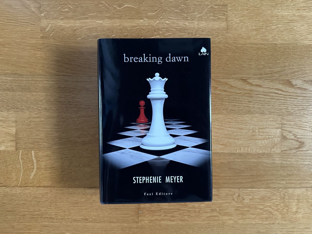 Libri: TWILIGHT SAGA COMPLETA - PRIMA EDIZIONE – Usato da Cadempino venduto da _cm 3