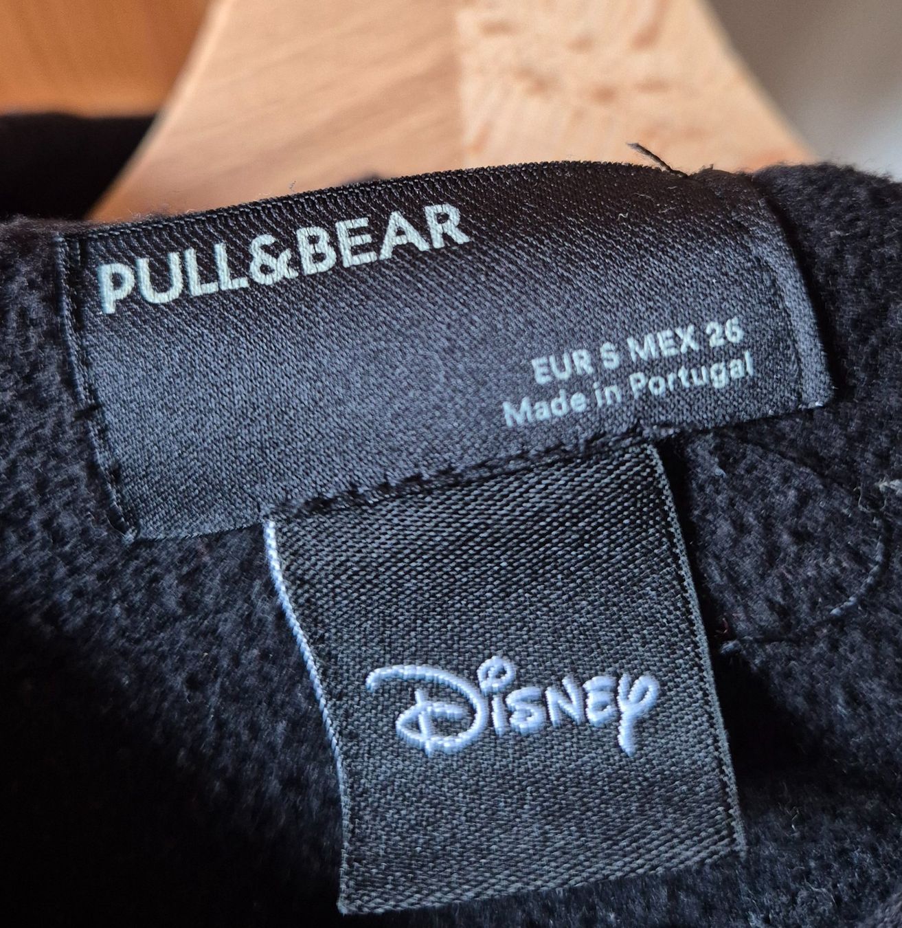 Pull&Bear Pullover & Sweatshirts: Kapuzenpulli, Pull&Bear x Disney, Gr. S – Gebraucht aus Biel/Bienne von szundel 1