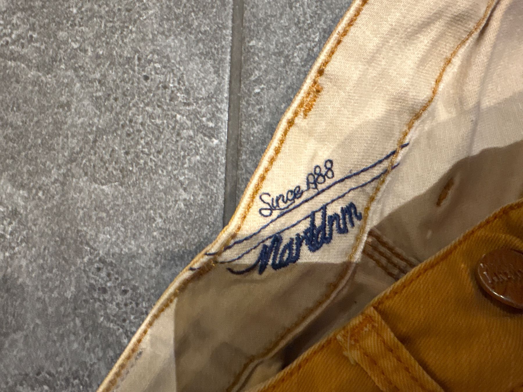 Jeans: orange Jeans Gr. 34 coole Farbe – Usato da Andwil SG venduto da schmei 2