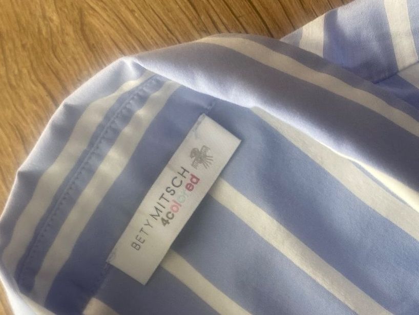 Blusen: *BETY MITSCH* BLUSE/HEMD GR.40/M gestreift hellblau/weiss – Gebraucht aus Frauenfeld von Boldi46 1