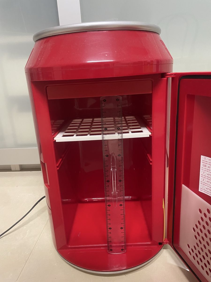 Réfrigérateurs: Coca-Cola Can Mini Kühlschrank – D'occasion à Bottmingen par oskarsgm 2