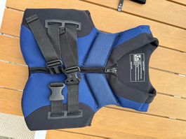 Neuwertige Wassersportweste / Schwimmweste für Kinder