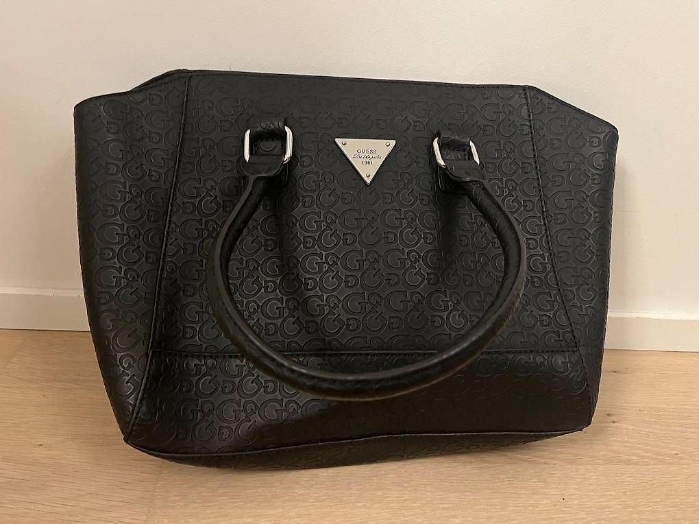 Taschen für Damen: Grand sac GUESS noir – Gebraucht aus Grand-Lancy von John_1228