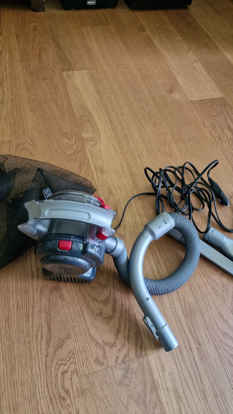 Staubsauger & Zubehör: Black+Decker Dustbuster Flexi Auto Staubsauger gebraucht – Gebraucht aus Urtenen-Schönbühl von Saints67 3