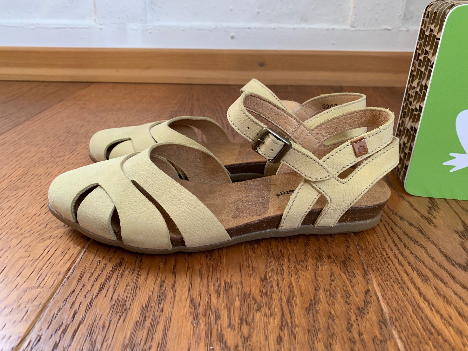 El Naturalista Damenschuhe: El Naturalista Stella 5207 sunlight Gr.37 – Neu (gemäss Beschreibung) aus Zürich von finsti 2
