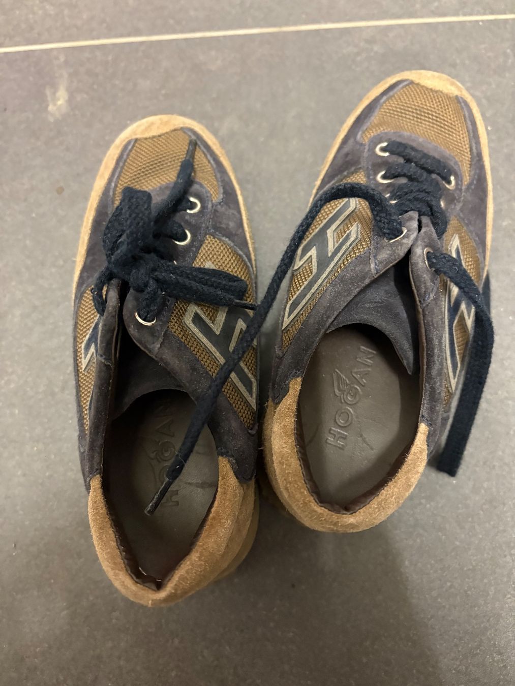 Hogan Scarpe per ragazzi: Schuhe HOGAN, Größe 28 – Usato da Basel venduto da SAF