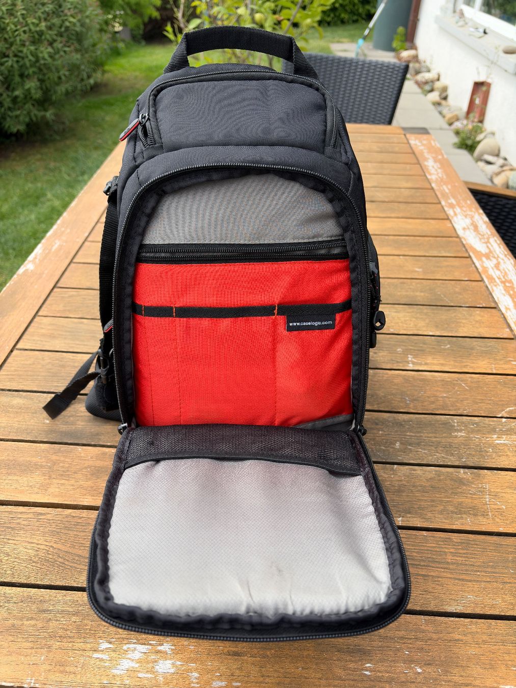 Zaini: Case Logic Kamera Rucksack – Usato da Hombrechtikon venduto da Dokmasa 2