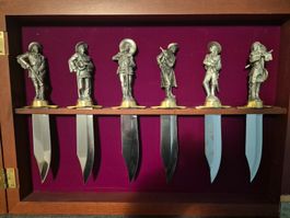 Messer-Sammlung im Holzkasten