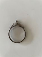 Ancien pendentif en argent pour photo. Très bon état
