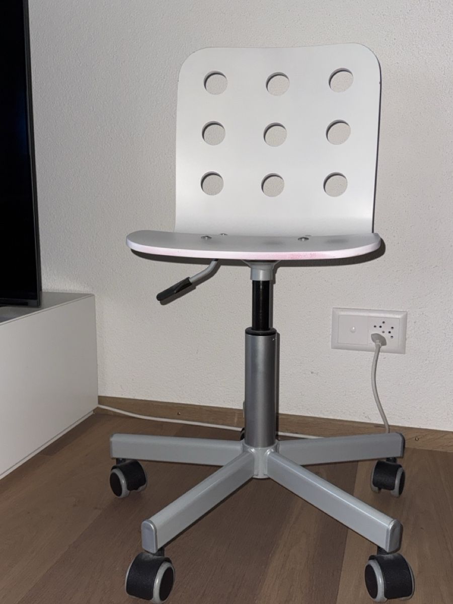 Ikea Chaises: Bürostuhl Ikea – D'occasion à Menziken par xirixs