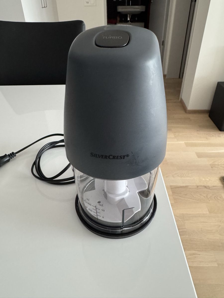 Elettrodomestici da cucina: Silvercrest Multizerkleinerer SMZ 260 J4 – Usato da Rotkreuz venduto da Servette1