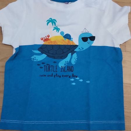 Süsses T-Shirt mit Schildkröte, Grösse 74, Sommerlook