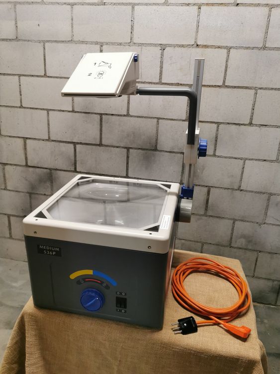 Hellraumprojektor *Medium 536p*Overheadprojektor OHP Polylux (Gebraucht ...