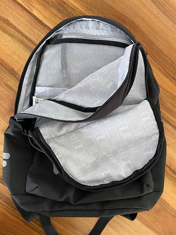 Fila Zaini: FILA - Rucksack schwarz – Usato da Reiden venduto da haandena 3