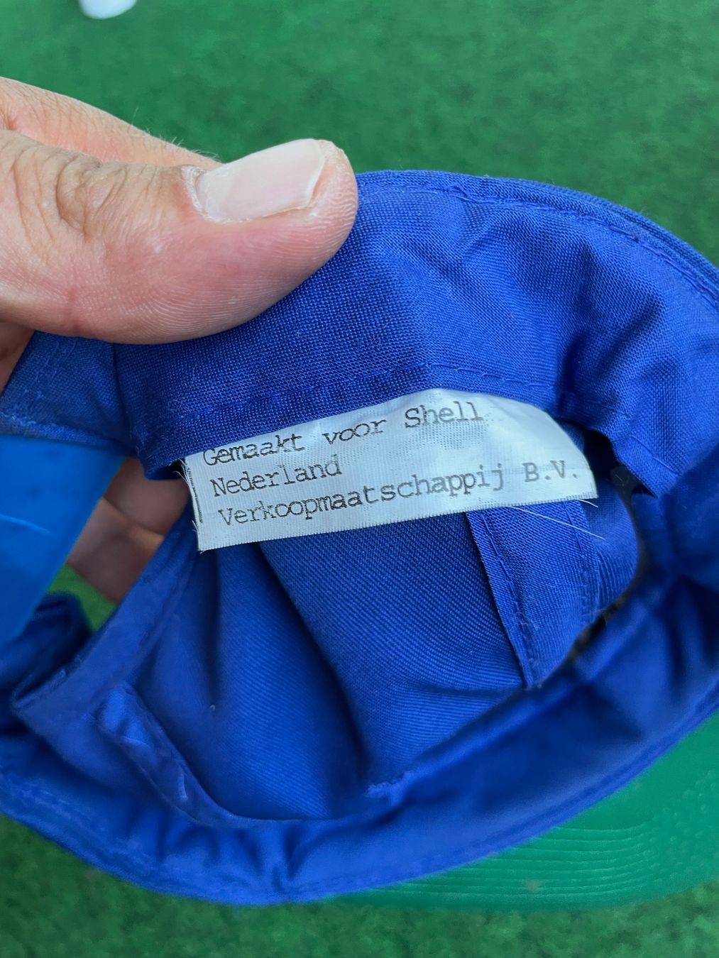 Copricapi, berretti & cappellini: Vintage 90s Cap Ferrari Formula 1 Shell – Usato da Zürich venduto da le_souk 5