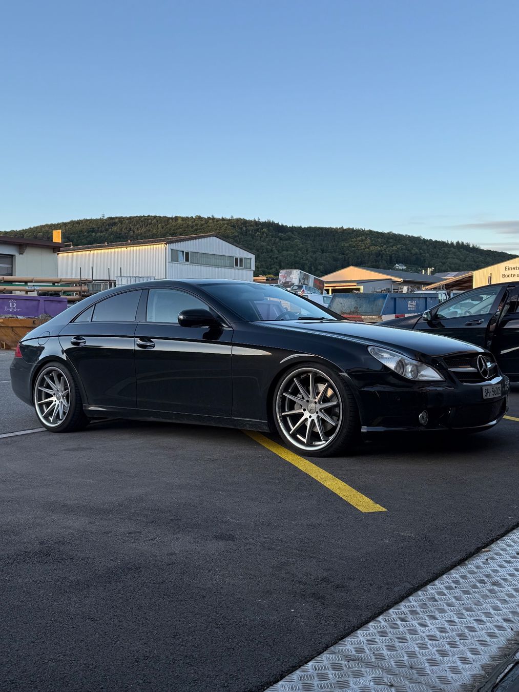 Mercedes-Benz Autos: Mercedes Benz CLS 350 CGI – D'occasion à Beringen par ago_z9nc