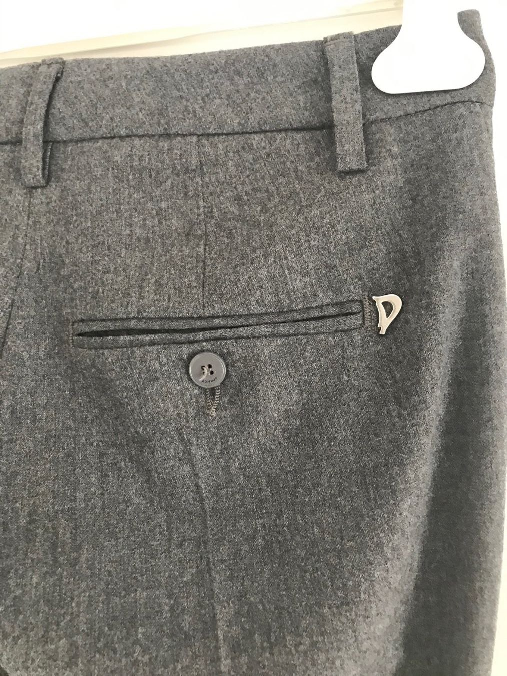 Dondup Hosen: Dondup Wollhose grau, Gr. 25 – Gebraucht aus Kilchberg von boudoir076 4