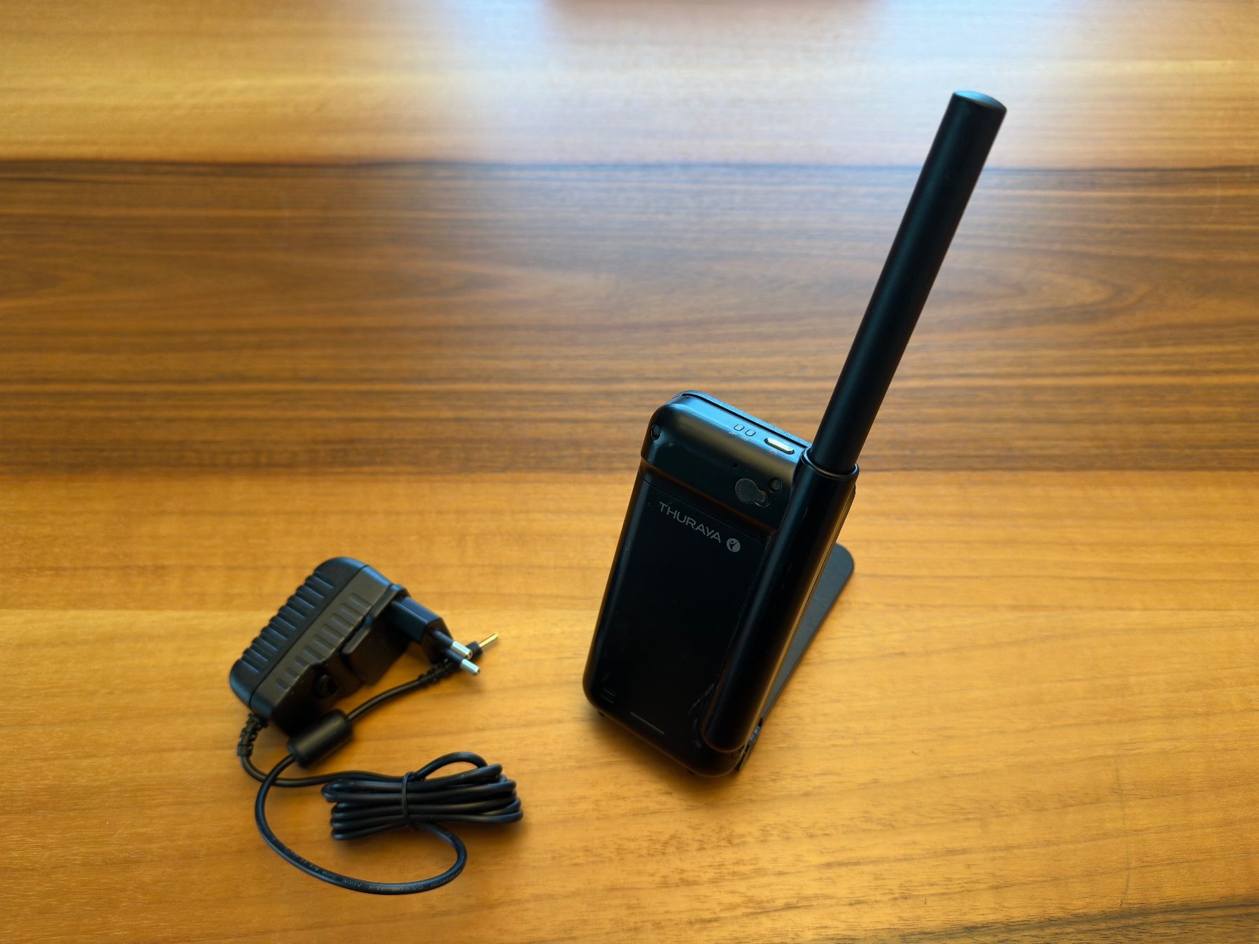 Thuraya Handys / Smartphones: Satellitentelefon Thuraya SatSleeve HotSpot – Gebraucht aus Mörschwil von vet_vzj9 1