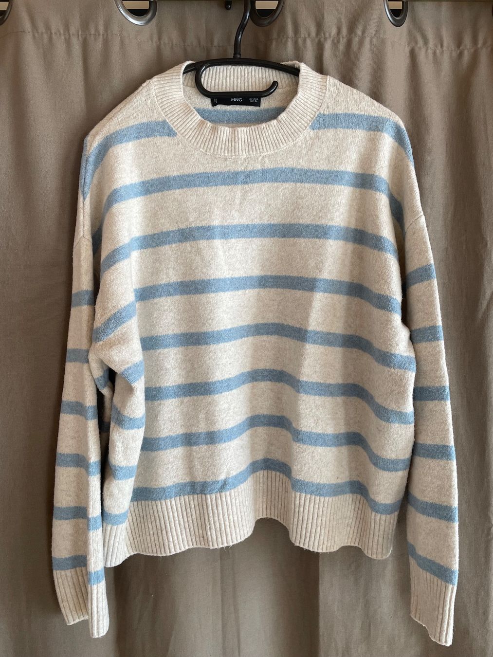 Mango Pullover & Sweatshirts: Pull Mango beige-bleu – Gebraucht aus Sugiez von Becool18