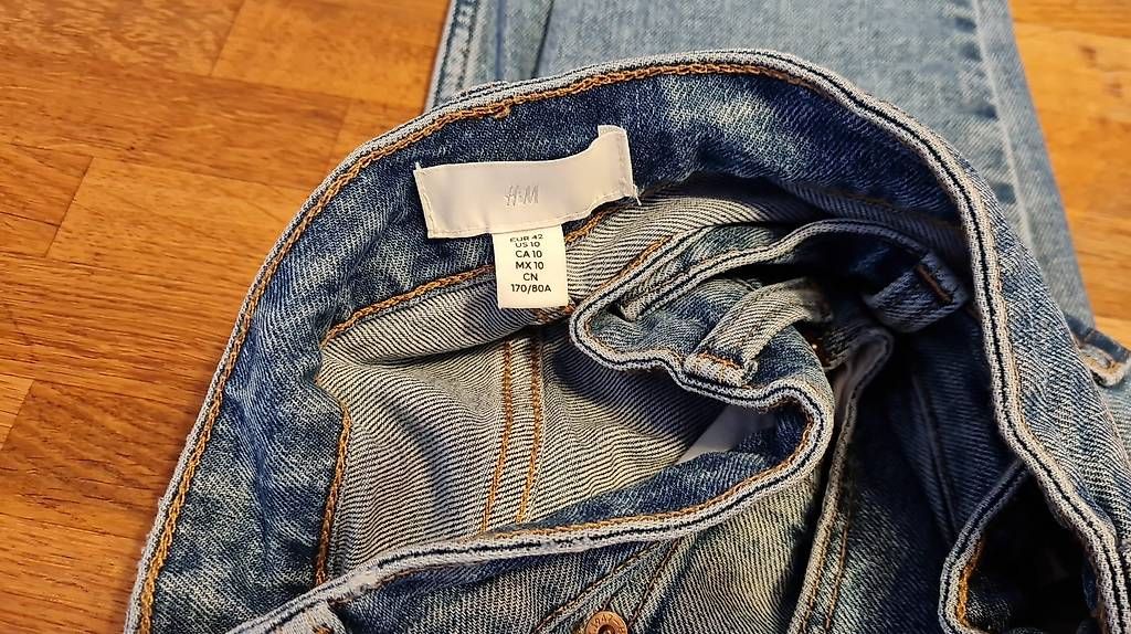 Jeans: Damenjeans H&M Gr. 42 – Neu und originalverpackt aus La Heutte von tau_5vvl 2