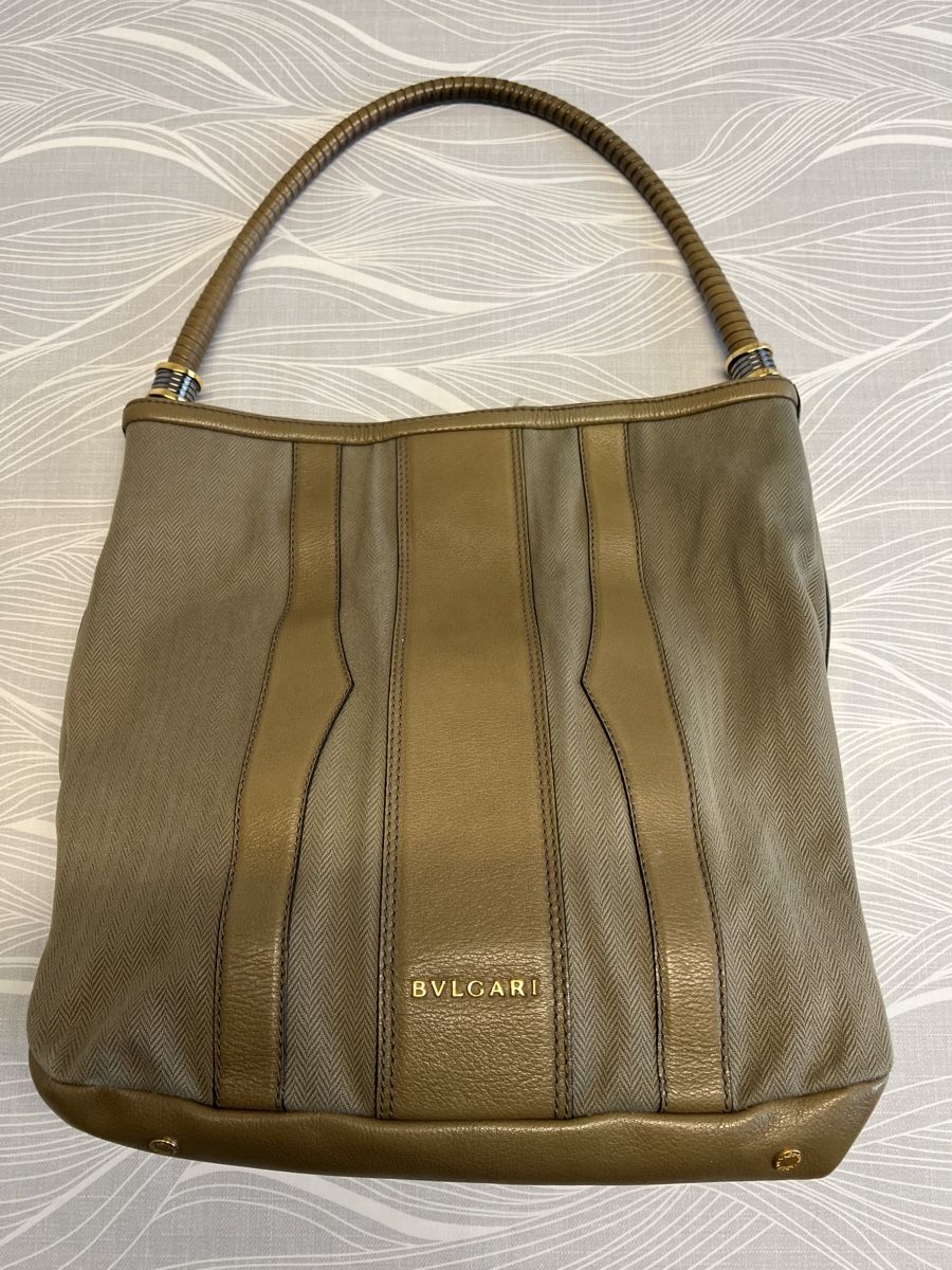 Bulgari Borse da donna: Grand sac BULGARI kaki – Nuovo (secondo la descrizione) da St-Blaise venduto da endora63