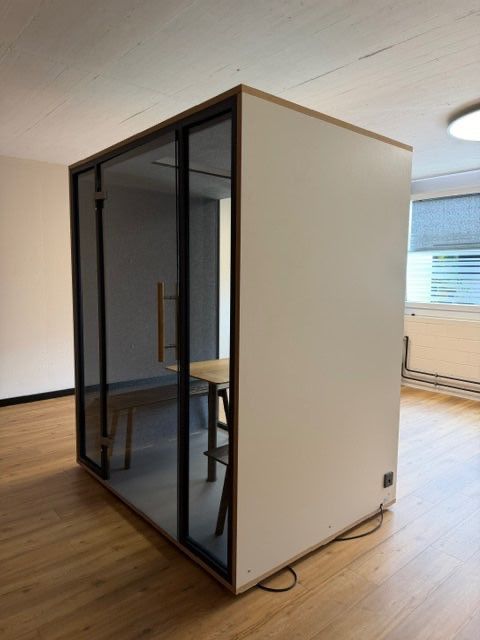 Tavoli: Meeting booth QUATTRO, MUTE LAB – Usato da Zug venduto da PLANZER 3