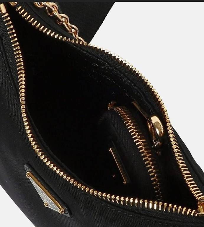 Borse da donna: Prada Re-Edition 2005 Re-Nylon – Nuovo e nell'imballaggio originale da Pfäffikon SZ venduto da mariapetrowich 4