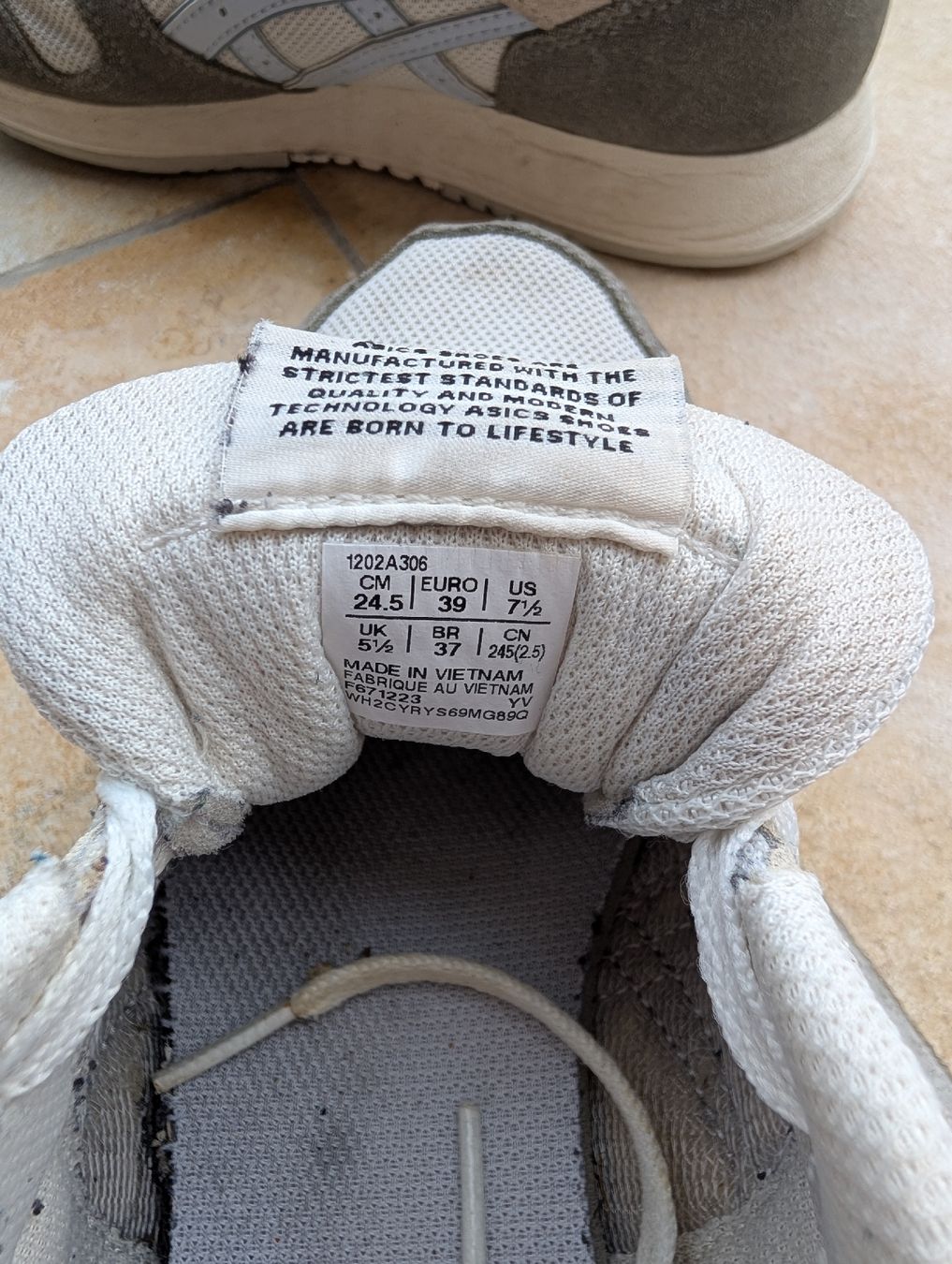 Asics Scarpe da donna: ASICS Sneaker Gr. 39  (passt Gr. 38) – Usato da Neuhausen venduto da katschii 2