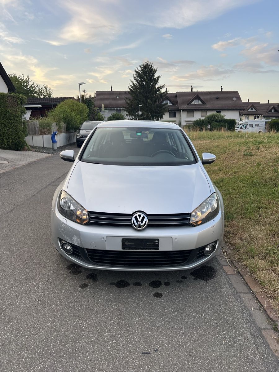VW Autos: VW Golf VI 1.4 TESI – D'occasion à Altnau par sel_2qxn