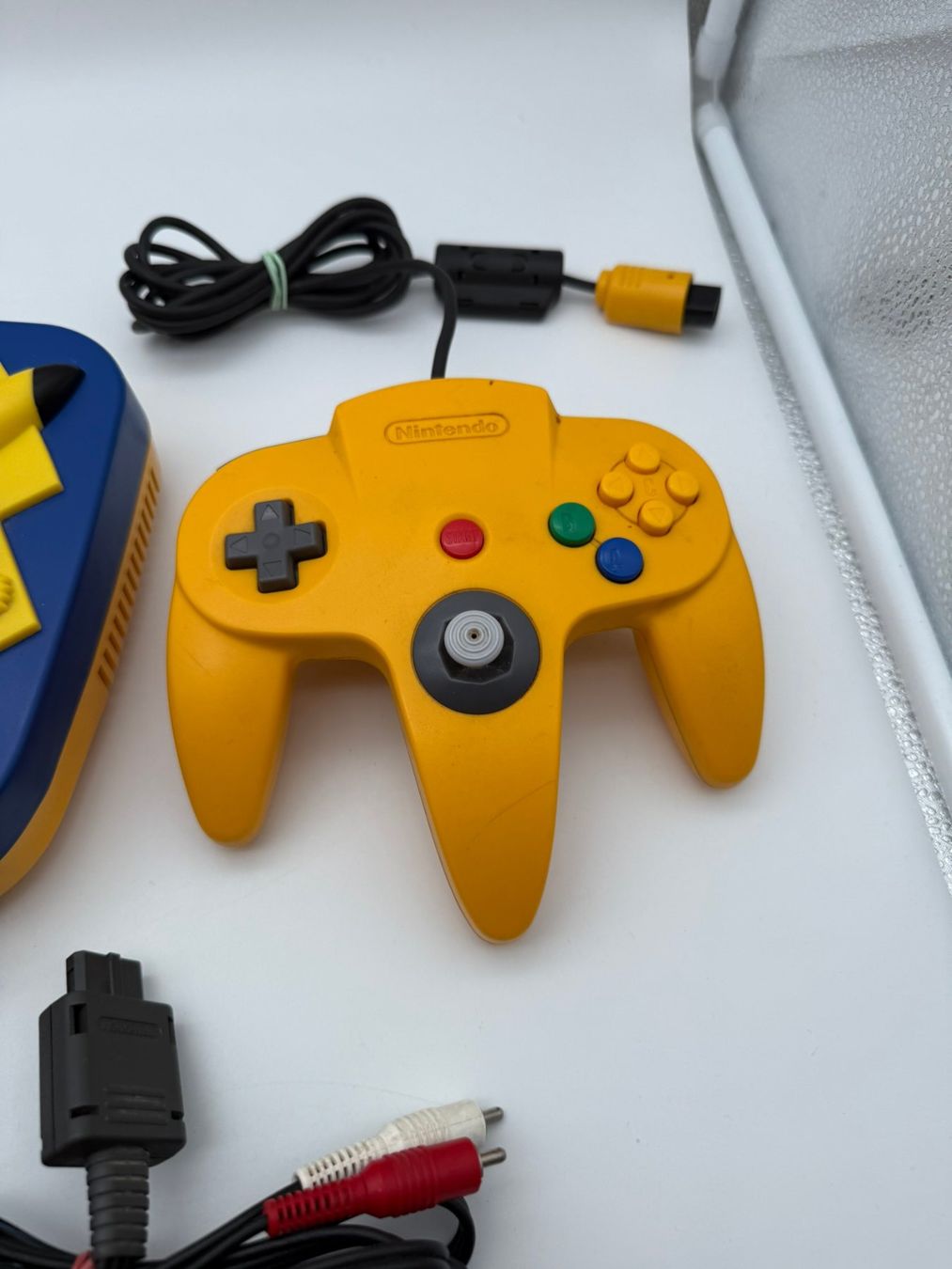 Nintendo Console: Nintendo 64 Pikachu Special Edition N64 Pokemon – Usato da St. Gallen venduto da MarianoPokemon 1