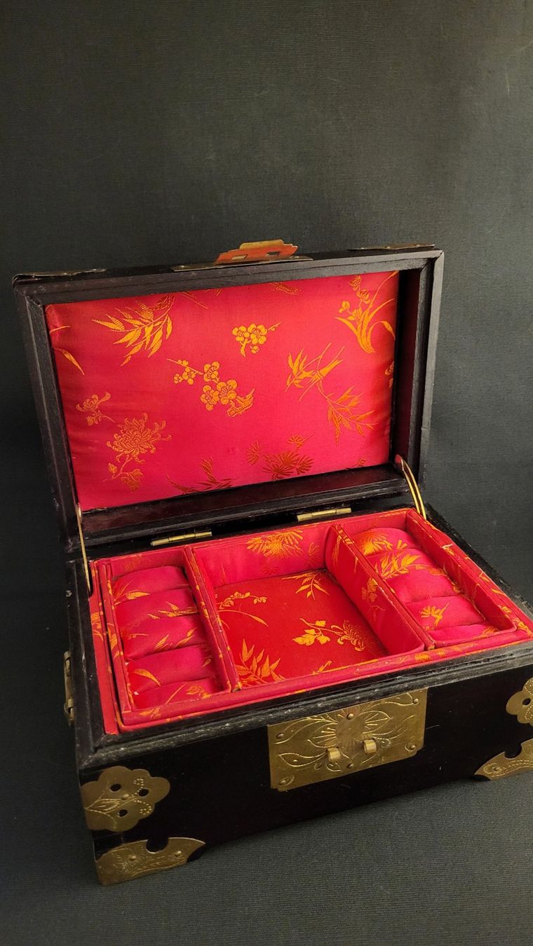 Pots: Schmuck-Schatulle CHINA – D'occasion à Basel par spinne02 5