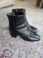Schwarze Leder-Stiefeletten / Ankle Boots Gr. 40